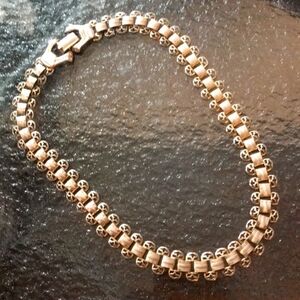 Unique Signed Vintage Choker Butter Gold Color Lace Cut Out Edges